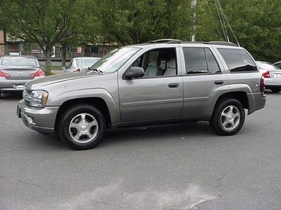 chevrolet trailblazer 2008 gray suv ls gasoline 6 cylinders 4 wheel drive automatic 06019