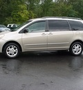 toyota sienna 2004 lt  brown van le 7 passenger awd gasoline 6 cylinders all whee drive automatic 06019