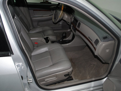 chevrolet impala 2004 silver sedan ls gasoline 6 cylinders front wheel drive automatic 91731