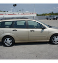 ford focus 2001 gold wagon se gasoline 4 cylinders front wheel drive automatic 77388