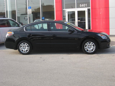 nissan altima 2009 black sedan s gasoline 4 cylinders front wheel drive automatic 33884