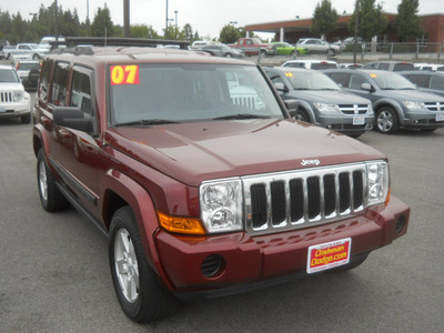 jeep commander 2007 maroon suv sport gasoline 6 cylinders 4 wheel drive shiftable automatic 99212