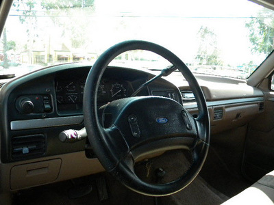ford f 350 1993 white xlt gasoline v8 4 wheel drive automatic 92882