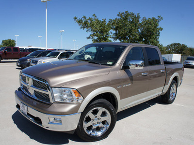 dodge ram pickup 1500 2009 lt  brown laraime gasoline 8 cylinders 4 wheel drive automatic 76205