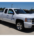 chevrolet silverado 1500 2011 white pickup truck lt flex fuel 8 cylinders 2 wheel drive automatic 77090