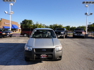 ford escape 2004 silver suv xls gasoline 6 cylinders front wheel drive automatic with overdrive 60546