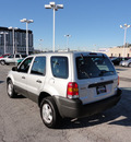 ford escape 2004 silver suv xls gasoline 6 cylinders front wheel drive automatic with overdrive 60546