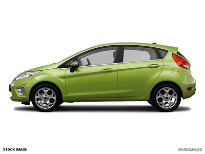 ford fiesta 2012 lt  green hatchback ses gasoline 4 cylinders front wheel drive automatic 77388