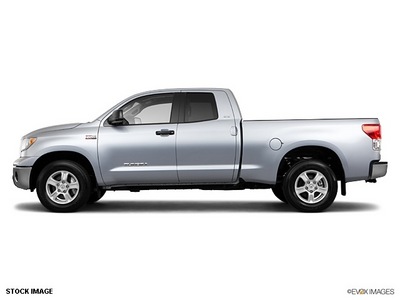 toyota tundra 2011 silver gasoline 8 cylinders 2 wheel drive not specified 34788
