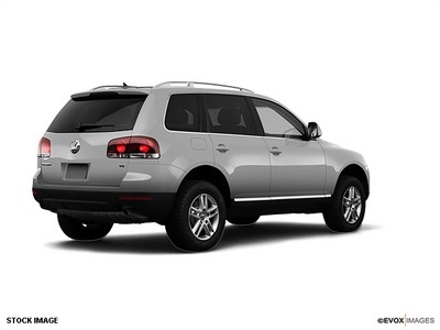 volkswagen touareg 2 2008 silver suv vr6 fsi gasoline 6 cylinders all whee drive automatic 34788