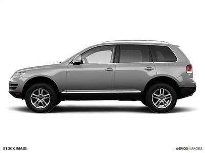 volkswagen touareg 2 2008 silver suv vr6 fsi gasoline 6 cylinders all whee drive automatic 34788