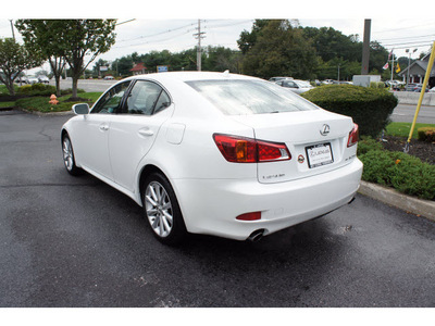 lexus is 250 2009 white sedan gasoline 6 cylinders all whee drive automatic 07755