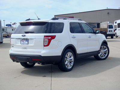 ford explorer 2012 white suv limited gasoline 6 cylinders 2 wheel drive automatic 62708