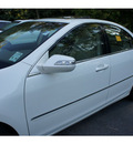 acura rl 2006 premium white sedan 3 5 gasoline 6 cylinders all whee drive shiftable automatic 07712