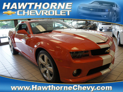 chevrolet camaro 2010 orange coupe ss gasoline 8 cylinders rear wheel drive automatic 07507