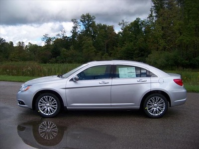 chrysler 200 2012 silver sedan limited gasoline 4 cylinders front wheel drive not specified 44024
