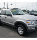 ford explorer 2006 silver suv xlt gasoline 6 cylinders 4 wheel drive 5 speed automatic 07060