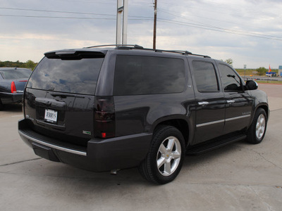 chevrolet suburban 2010 gray suv ltz flex fuel 8 cylinders 4 wheel drive automatic 76087