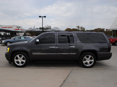 chevrolet suburban 2010 gray suv ltz flex fuel 8 cylinders 4 wheel drive automatic 76087