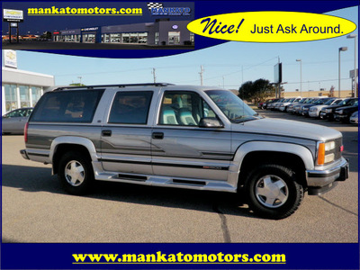 gmc suburban 1993 silver suv 4wd gasoline 8 cylinders 4 wheel drive automatic with overdrive 56001