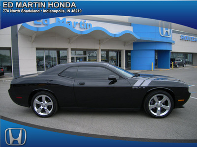 dodge challenger 2010 black coupe r t gasoline 8 cylinders rear wheel drive automatic 46219