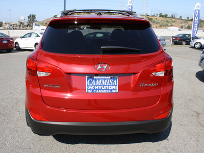 hyundai tucson 2012 dk  red gls gasoline 4 cylinders front wheel drive automatic 94010