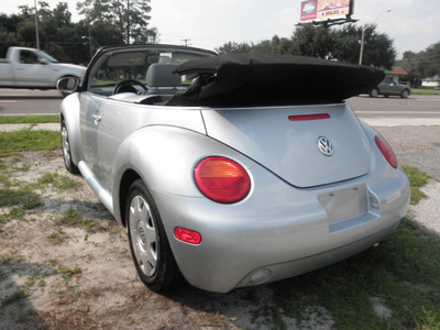 volkswagen new beetle 2005 silver gl gasoline 4 cylinders front wheel drive automatic 32778