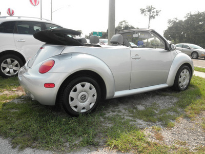 volkswagen new beetle 2005 silver gl gasoline 4 cylinders front wheel drive automatic 32778