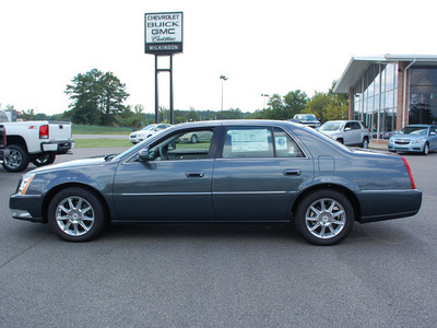 cadillac dts 2011 gray sedan luxury collection gasoline 8 cylinders front wheel drive automatic 27330