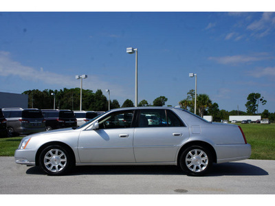 cadillac dts 2010 gray sedan 4 6l v8 gasoline 8 cylinders front wheel drive automatic 33870