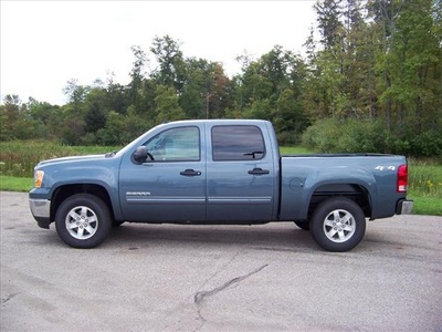 gmc sierra 1500 2012 dk  gray sle flex fuel 8 cylinders 4 wheel drive not specified 44024