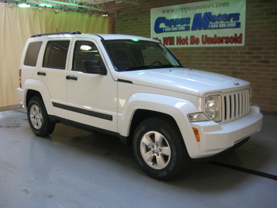 jeep liberty 2012 white suv sport gasoline 6 cylinders 4 wheel drive automatic 44883