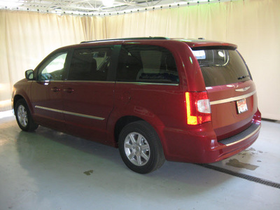 chrysler town and country 2011 deep cherry red van touring flex fuel 6 cylinders front wheel drive automatic 44883