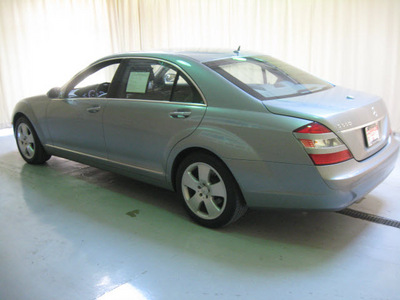 mercedes benz s class 2007 gray sedan s550 gasoline 8 cylinders rear wheel drive automatic 44883