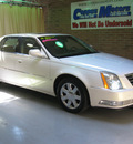 cadillac dts 2006 white sedan luxury ii gasoline 8 cylinders front wheel drive automatic 44883