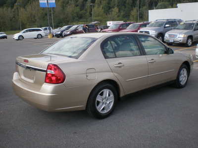 chevrolet malibu 2005 tan sedan ls gasoline 6 cylinders front wheel drive automatic 13502