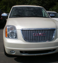 gmc yukon xl 2008 white suv 1500 flex fuel 8 cylinders 4 wheel drive automatic 13502