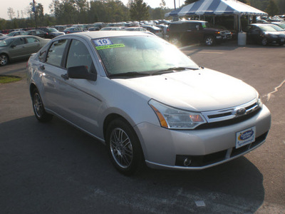 ford focus 2010 silver sedan se gasoline 4 cylinders front wheel drive automatic with overdrive 13502