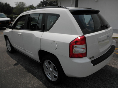 jeep compass 2010 white suv sport gasoline 4 cylinders 2 wheel drive automatic 34474