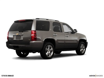 chevrolet tahoe 2008 gray suv 3lt flex fuel 8 cylinders 4 wheel drive 4 speed automatic 55391