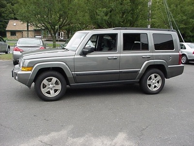 jeep commander 2007 gray suv sport gasoline 6 cylinders 4 wheel drive automatic 06019