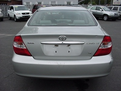 toyota camry 2003 silver sedan le v6 gasoline 6 cylinders front wheel drive automatic 06019