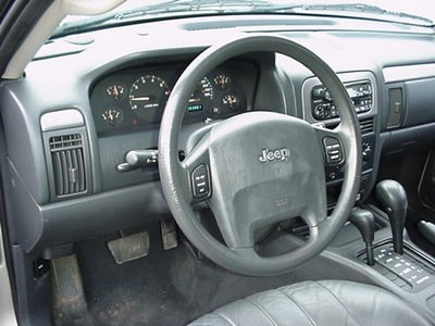 jeep grand cherokee 2003 dk  gray suv laredo gasoline 6 cylinders 4 wheel drive automatic 06019
