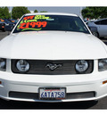 ford mustang 2007 white coupe gt gasoline 8 cylinders rear wheel drive 91761