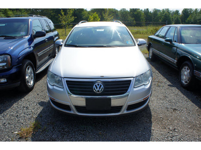 volkswagen passat 2007 silver wagon 2 0t gasoline 4 cylinders front wheel drive automatic with overdrive 08902
