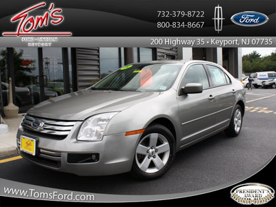 ford fusion 2009 lt  gray sedan se gasoline 4 cylinders front wheel drive automatic 07735