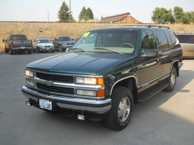 chevrolet tahoe 1998 green suv lt gasoline v8 4 wheel drive automatic with overdrive 99212