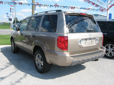 honda pilot 2004 gold suv ex l gasoline 6 cylinders all whee drive automatic 45840