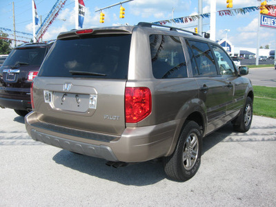 honda pilot 2004 gold suv ex l gasoline 6 cylinders all whee drive automatic 45840