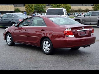 toyota camry 2005 sedan gasoline 4 cylinders front wheel drive automatic 46219